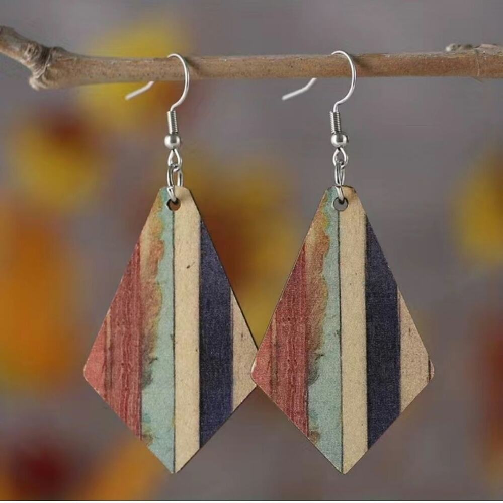 Bohemian diamond shape wood dangle earrings multicolor stripe - Picture 2 of 5